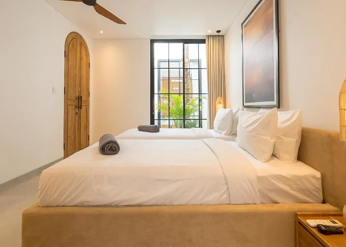 Emerald - By Yolla Hospitality Villa