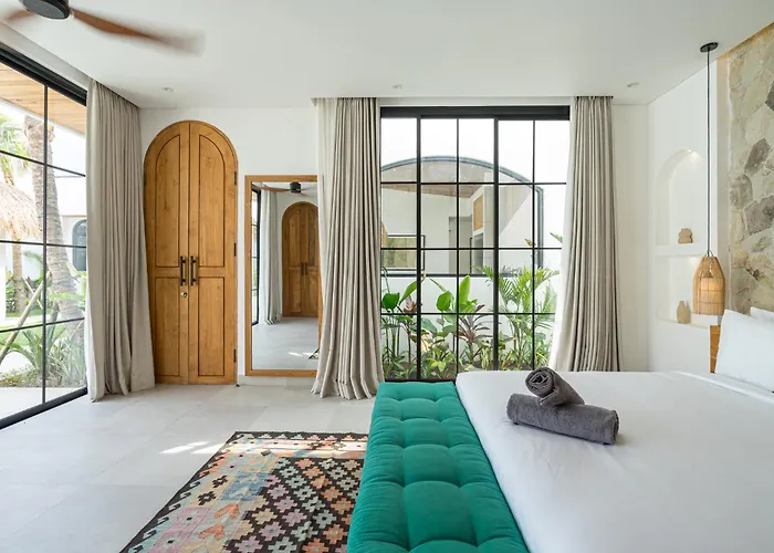 Emerald - By Yolla Hospitality Villa *