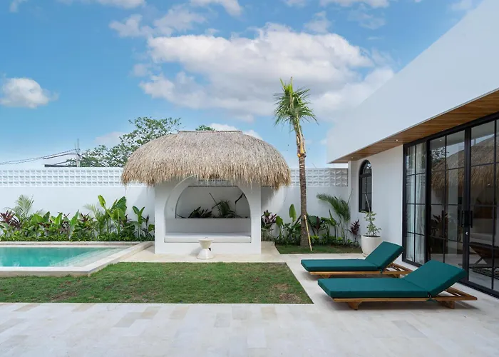 Emerald - By Yolla Hospitality Villa *